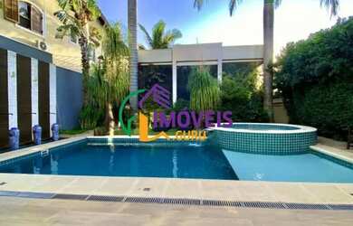 Imagem: A casa em condomínio possui 5 Dormitórios, 3 Banheiros, 4