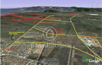 Imagem: O terreno possui 100.000m² de Área e está localizado em