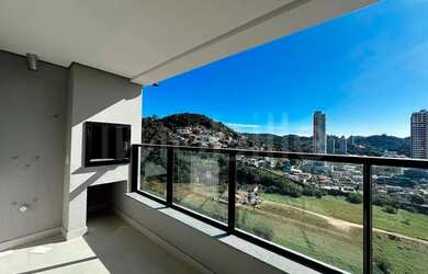 Imagem: O apartamento possui 2 Dormitórios, 3 Banheiros, 1 Vaga na