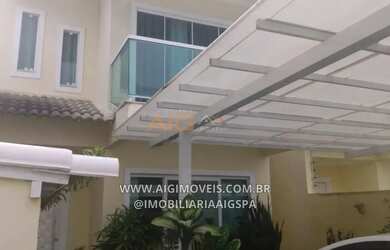 Imagem: A casa possui 4 Dormitórios, 3 Banheiros, 1 Vaga na garagem