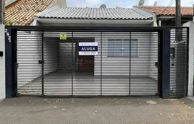 Imagem: A casa possui 2 Dormitórios, 2 Banheiros, 2 Vagas na garagem