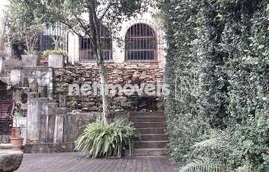 Imagem: A casa possui 4 Dormitórios, 3 Banheiros, 150m² de Área e