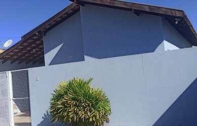 Imagem: A casa em condomínio possui 3 Dormitórios, 2 Banheiros, 2