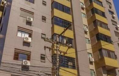 Imagem: O apartamento possui 3 Dormitórios, 1 Banheiro, 1 Vaga na garagem