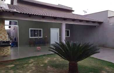 Imagem 1: Vendo linda casa recem reformada bairro santa monica uberlandia