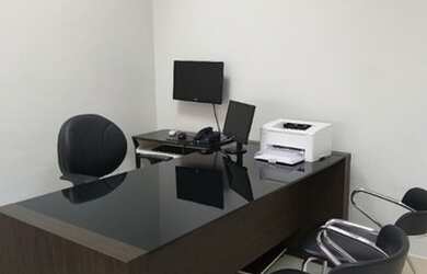 Imagem: O depósito possui 5 Vagas na garagem, 12m² de Área e está