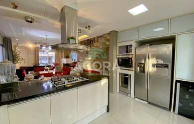 Imagem 8: Sobrado de três suítes em condomínio de Alto Padrão Sun Village na...