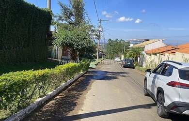 Imagem: O terreno possui 450m² de Área e está localizado em Parque