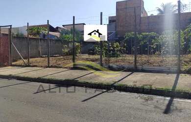 Imagem: O terreno possui 325m² de Área e está localizado em Vila