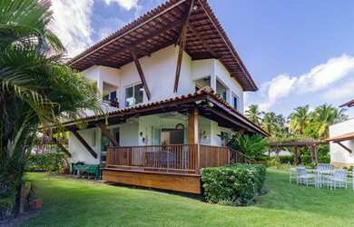 Imagem: A casa em condomínio possui 5 Dormitórios, 2 Banheiros, 2