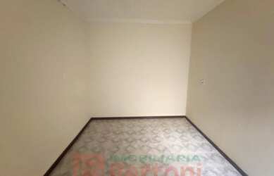 Imagem 12: Residência com 3 quartos para alugar por R$ 1510.00 à venda por R$ 400000.00,...