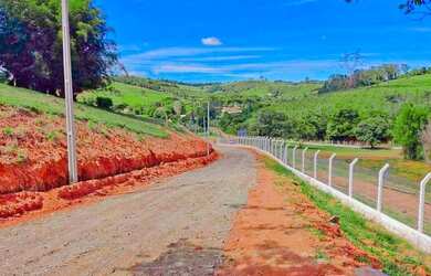 Imagem: O terreno possui 1000m² de Área e está localizado em Cachoeira
