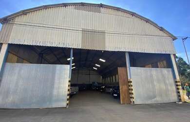 Imagem: O depósito possui 400m² de Área e está localizado em Mairinque