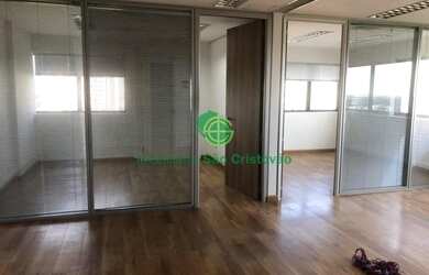 Imagem: O depósito possui 4 Vagas na garagem e 140m² de Área e está