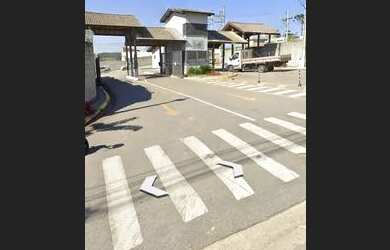 Imagem 2: Lote em condomínio alto padrão