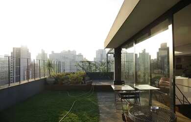 Imagem: O apartamento na cobertura possui 4 Dormitórios, 2 Banheiros