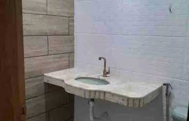 Imagem: A casa possui 2 Dormitórios, 2 Banheiros, 5 Vagas na garagem