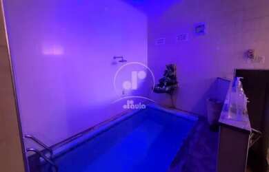 Imagem: O depósito possui 4 Vagas na garagem, 686m² de Área e está