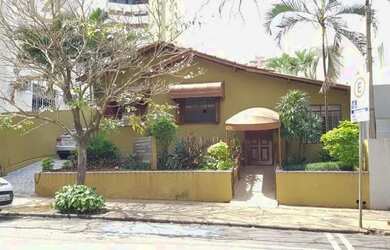 Imagem: O depósito possui 250m² de Área e está localizado em Centro