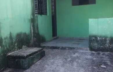 Imagem: A casa possui 2 Dormitórios, 1 Banheiro, 50m² de Área e