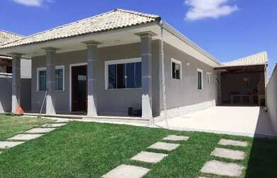 Imagem: A casa em condomínio possui 3 Dormitórios, 2 Banheiros, 4