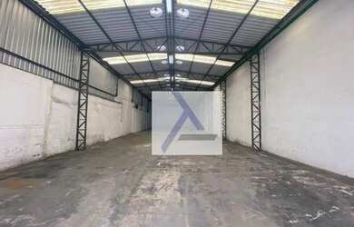 Imagem: O depósito possui 500m² de Área e está localizado em Lapa