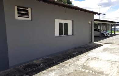 Imagem: O apartamento possui 1 Dormitório, 1 Banheiro, 1 Vaga na garagem