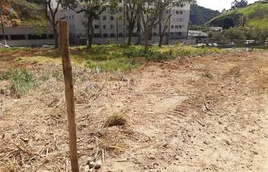 Imagem 5: Terreno no Bairro Carlos Chagas com 2417m2, em frente ao Educandário