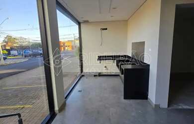 Imagem: O depósito possui 3 Vagas na garagem, 120m² de Área e está