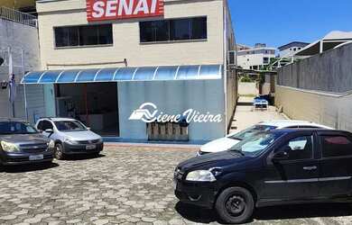 Imagem: O depósito possui 5 Vagas na garagem e 1000m² de Área e está