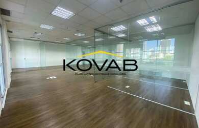 Imagem: O depósito possui 4 Vagas na garagem, 154m² de Área, Imóvel