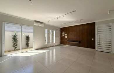 Imagem 2: Casa Residência em Jaú. Piscina, Churrasqueira, Ar-condicionadoe300m²...