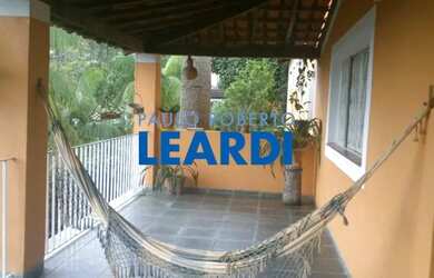 Imagem: A fazenda possui 1.000m² de Área e está localizado em Parque