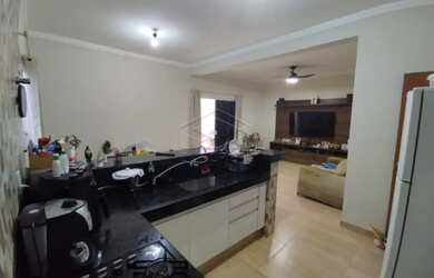 Imagem 9: Casa Padrão em Jaú. Piscina, 12m² de Área, 2 Vagas na garageme2 Dormitórios