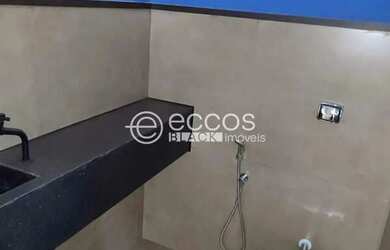 Imagem 10: Casa para aluguel, 3 quartos, 1 suíte, 1 vaga, Alto Umuarama - Uberlândia/MG