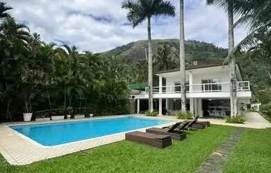 Imagem 4: Térrea para venda com 2500 metros quadrados com 6 quartos