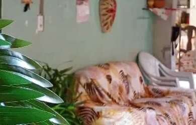 Imagem: A casa possui 2 Dormitórios, 2 Banheiros, 1 Vaga na garagem