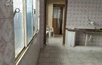 Imagem: A casa possui 4 Dormitórios, 2 Banheiros, 160m² de Área e