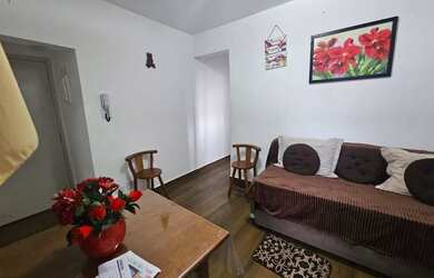 Imagem: O apartamento possui 1 Dormitório, 1 Banheiro, 1 Vaga na garagem