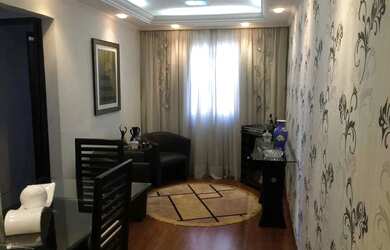 Imagem: O apartamento possui 2 Dormitórios, 1 Banheiro, 1 Vaga na garagem