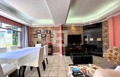 Imagem: A casa possui 3 Dormitórios, 3 Banheiros, 1 Vaga na garagem