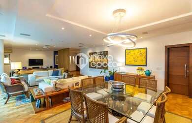 Imagem: O apartamento possui 4 Dormitórios, 5 Banheiros, 2 Vagas na