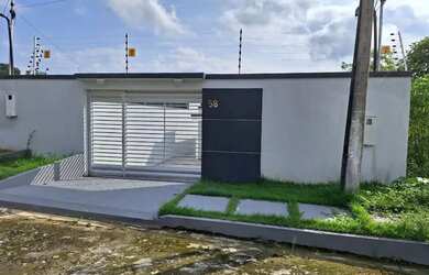 Imagem: A casa em condomínio possui 3 Dormitórios, 2 Banheiros, 4