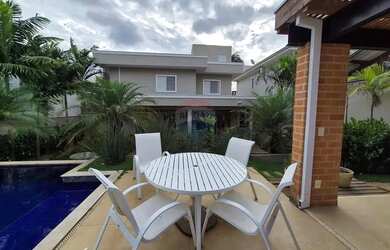 Imagem: A casa em condomínio possui 3 Dormitórios, 5 Banheiros, 5