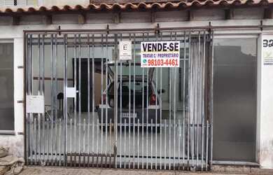 Imagem: A casa possui 2 Dormitórios, 2 Banheiros, 4 Vagas na garagem