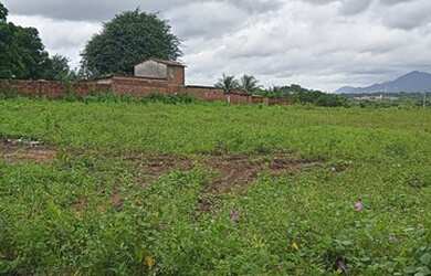 Imagem: O terreno está localizado em Araturi, Caucaia à venda por