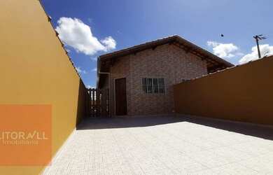 Imagem: A casa possui 2 Dormitórios, 1 Banheiro, 1 Vaga na garagem