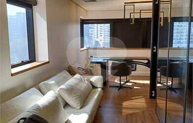 Imagem: O depósito possui 1 Vaga na garagem e 45m² de Área e está