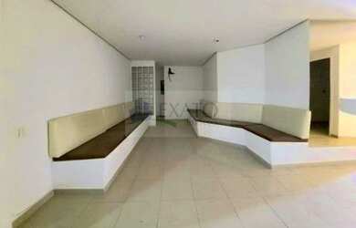 Imagem: O depósito possui 1 Vaga na garagem e 145m² de Área e está