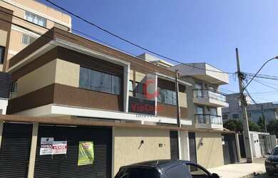 Imagem: A casa possui 3 Dormitórios, 4 Banheiros, 2 Vagas na garagem